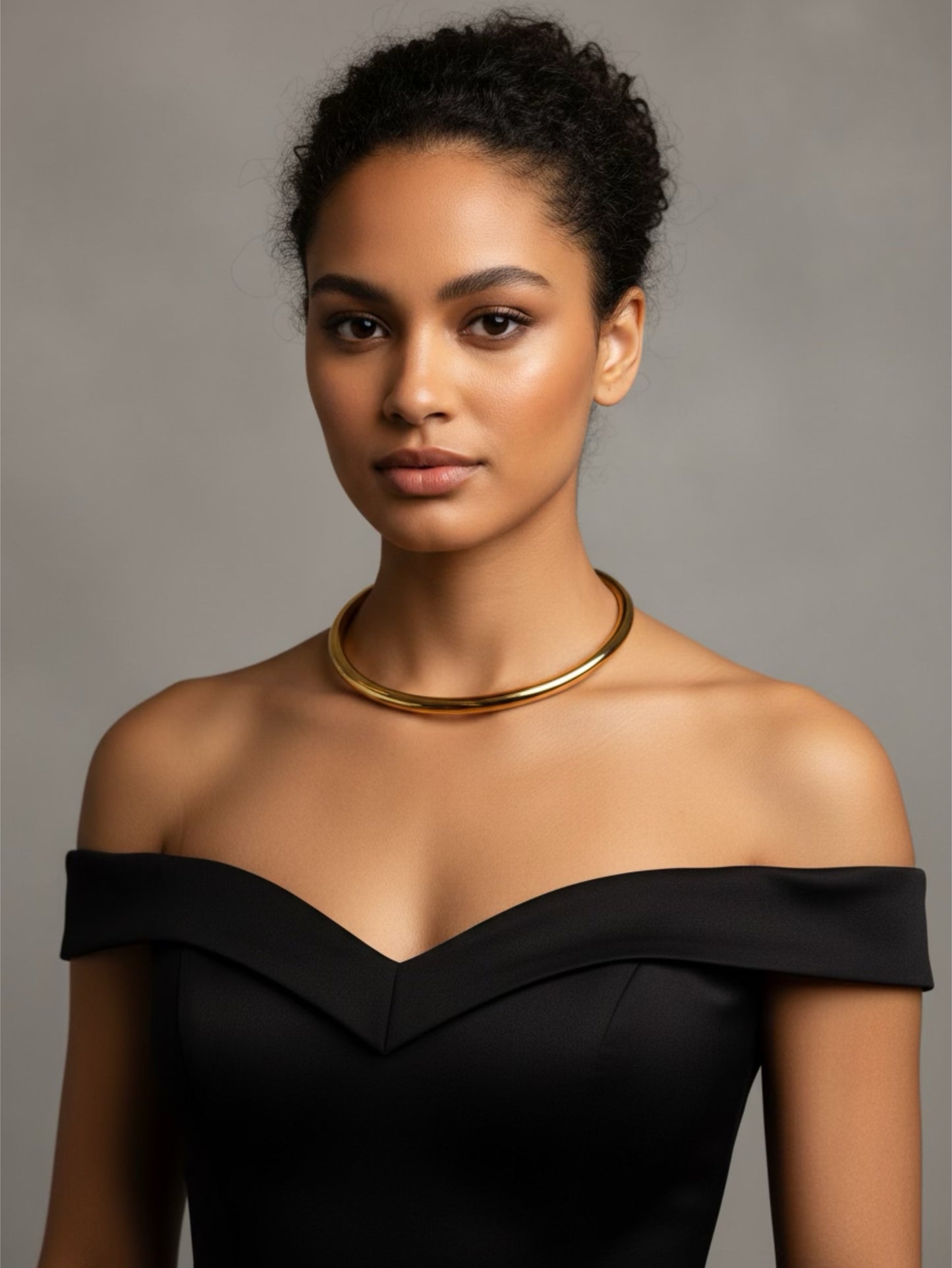 Collana rigida gold minimal