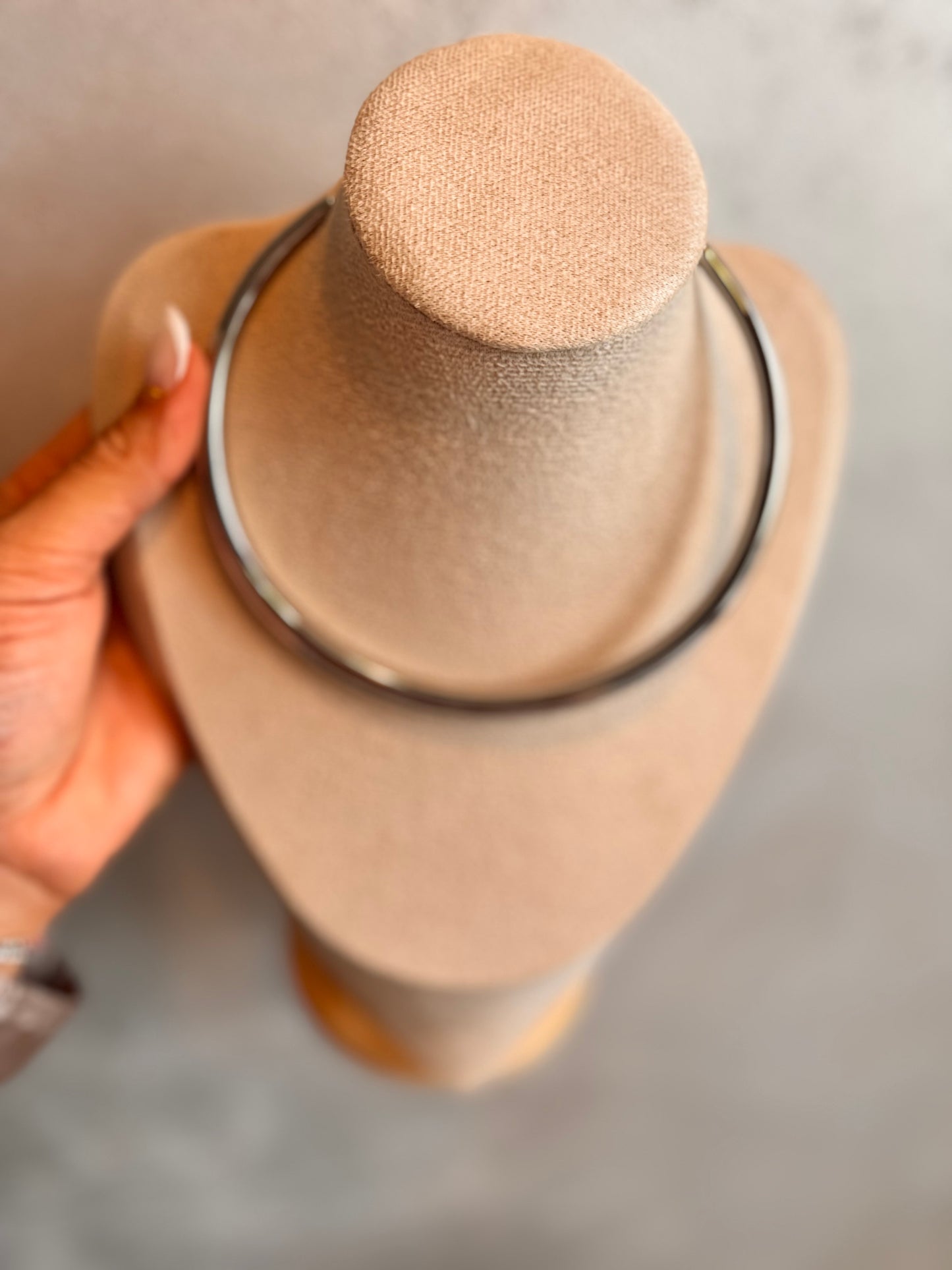 Collana rigida silver minimal